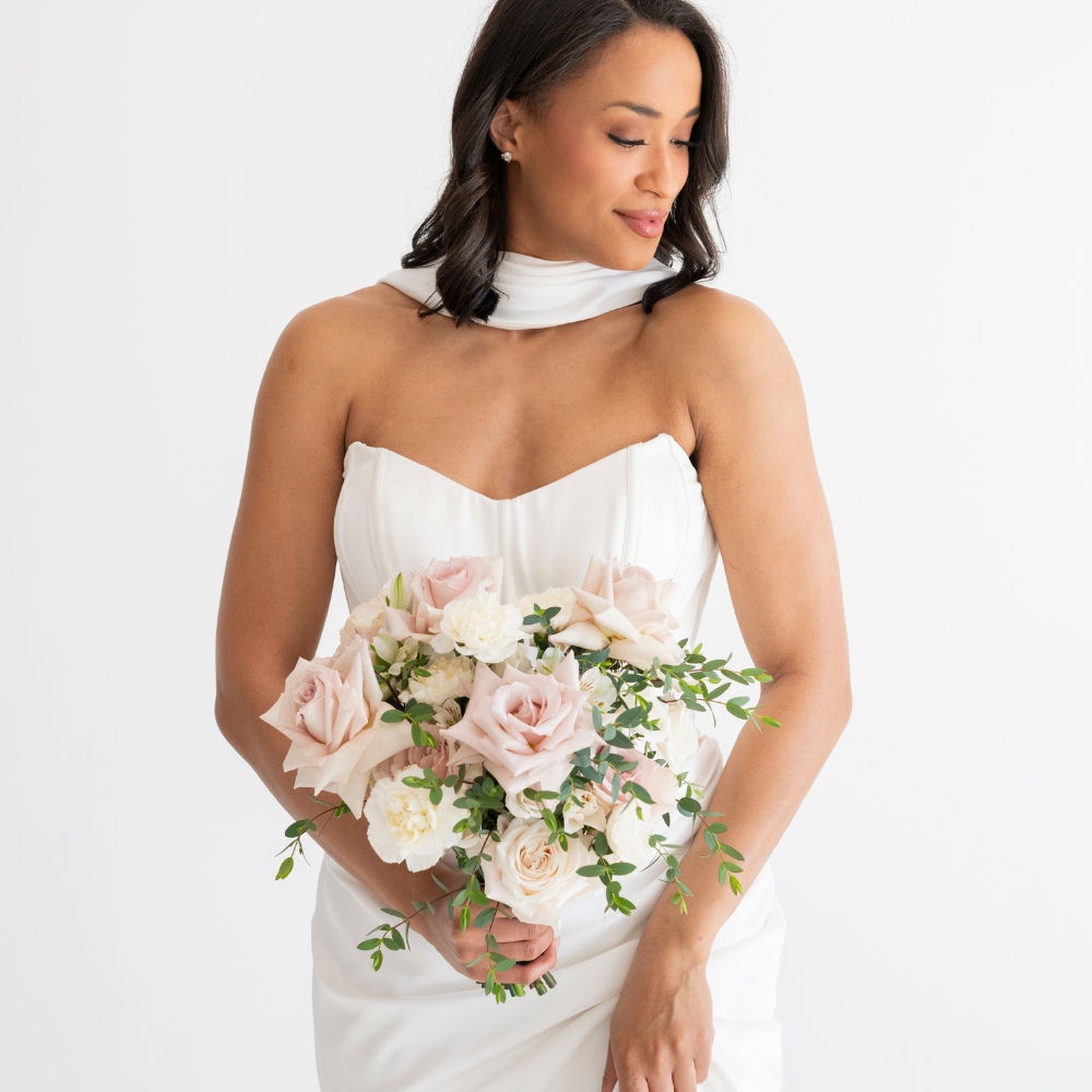 meブーケ Blush Premade Bridal Bouquet | Flower Moxie DIY Wedding Flowers