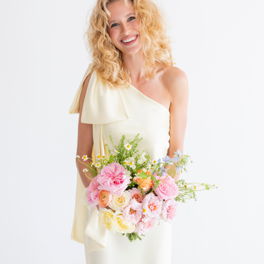 Soft Wildflower Bridesmaid Bouquets | DIY Wedding Flowers – Flower Moxie