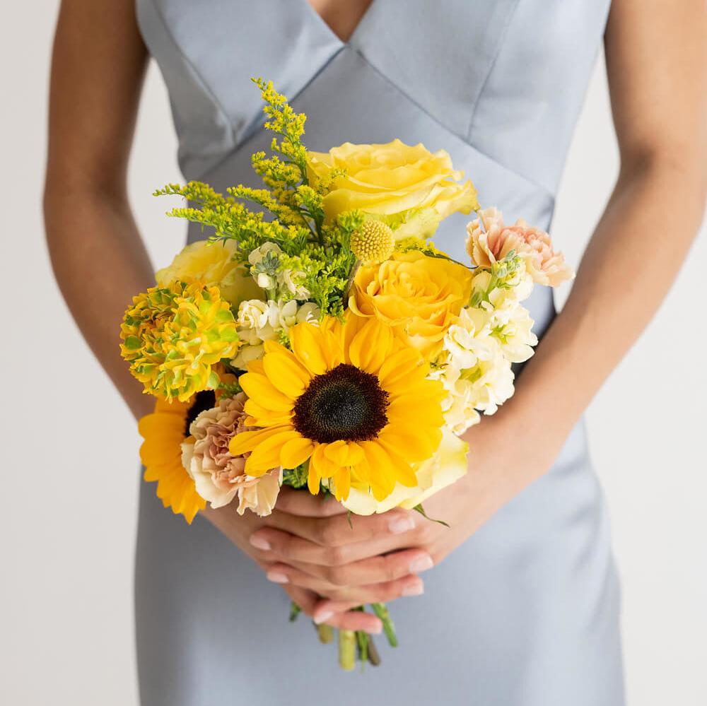 トップス 2024S/S METHO bouquet of sailors Lemon Sunshine Premade Bridesmaid Bouquet | Flower Moxie | DIY Flowers