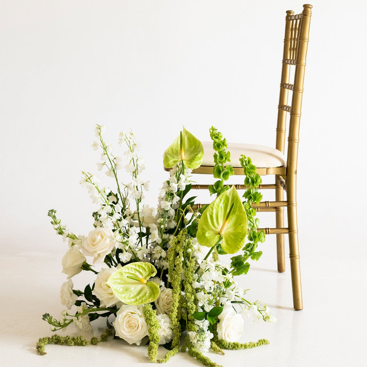 Modern Muse Large Aisle Marker Arrangement 