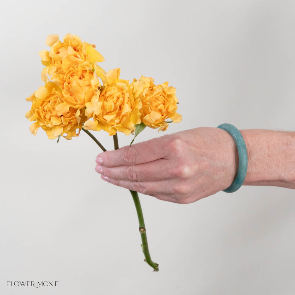 Yellow Hashtag Spray Roses
