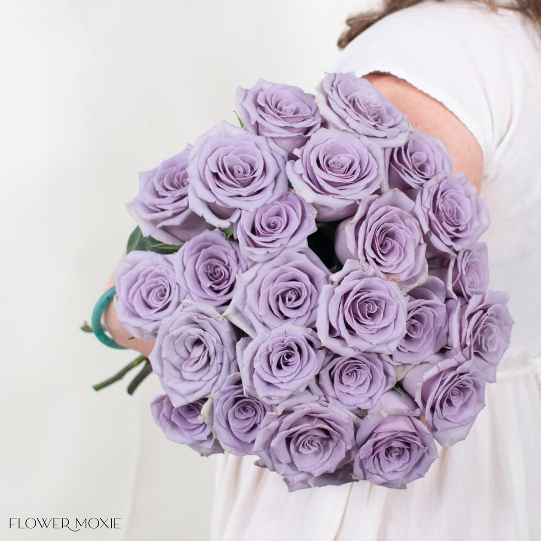 lavender flower rose Shocking Blue Lavender Roses | DIY Wedding Flowers