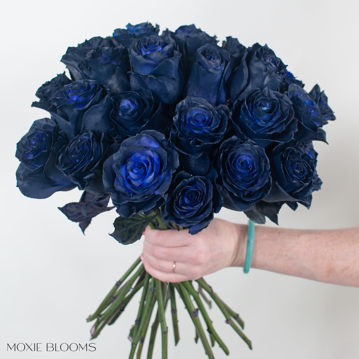 Novelty Roses | Flower Moxie | Roses for DIY Wedding