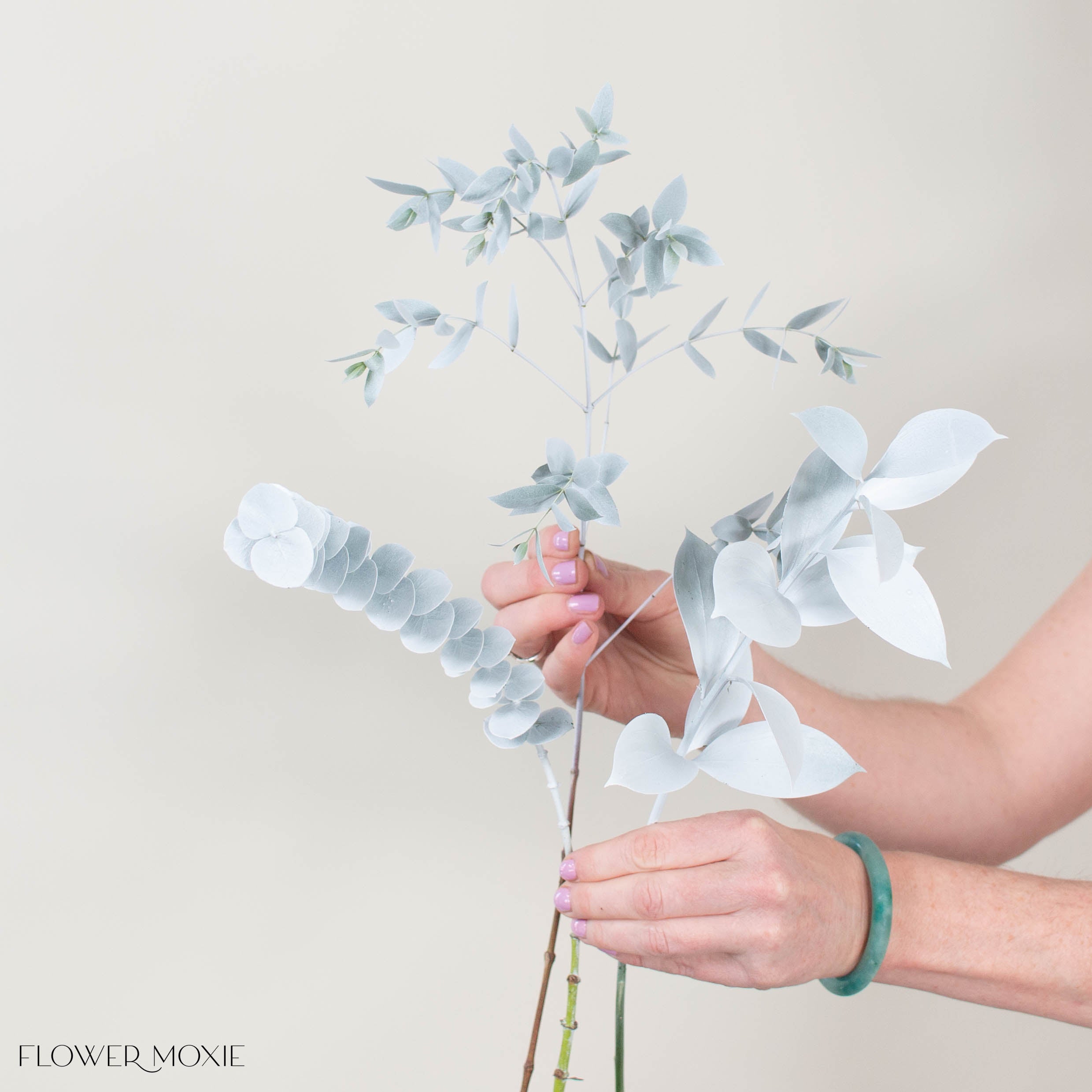 Bleached White Greenery Mixed Box