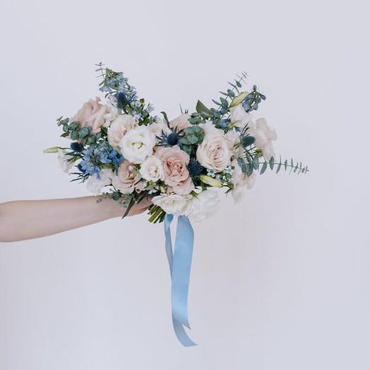 pink and blue wedding flowers